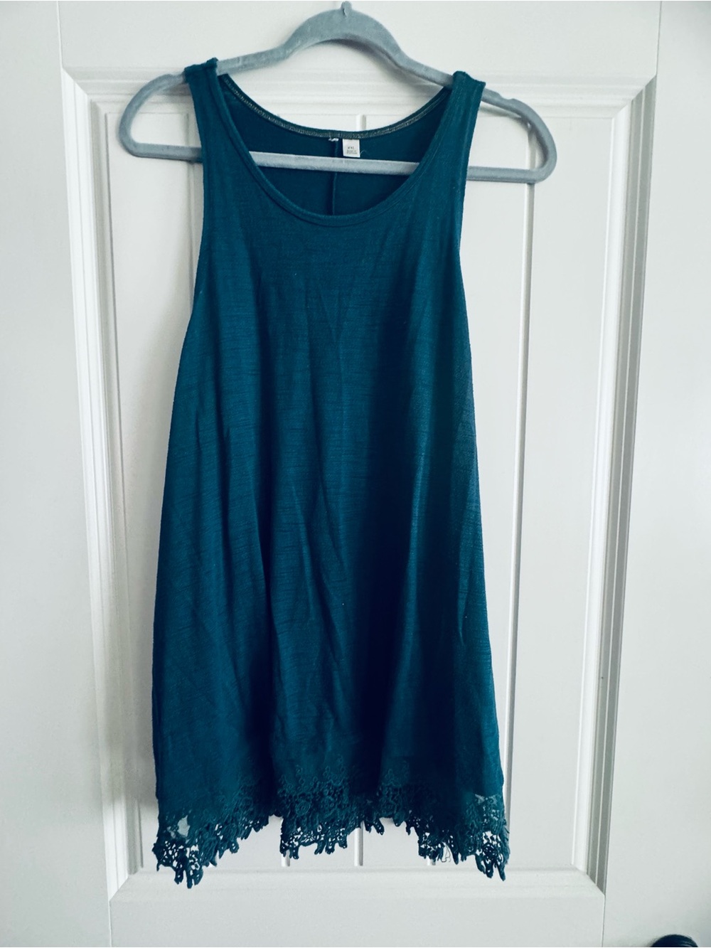 Sleeveless Teal Lace-Hem Tank Top - Women's